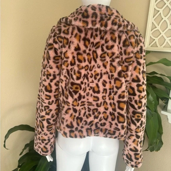 Candie's Pink and Black Teddy Jacket with Plush Texture and Oversized Fit - Picture 4 of 6